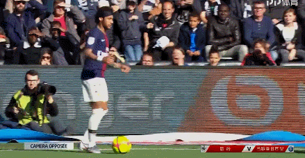 欧冠半场：卡尔进球被吹，凯恩中柱，拜仁暂0-0葡萄牙体育（欧冠半场战报：卡尔进球被判无效，凯恩中柱，拜仁暂与葡萄牙体育0-0）