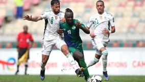 马刺和火箭，打造超级豪阵，谁更有机会交易得到字母哥