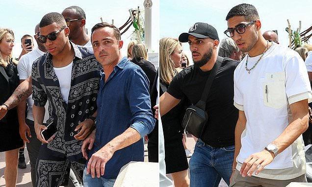 杜兰特关键补篮逆转比分