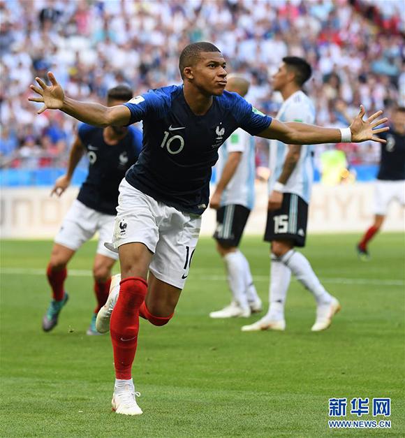 TA：FIFA在卖世界杯期间的停车证，价格是每场75至175美元