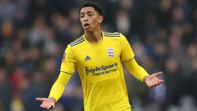 图片报：狼堡想挖多特体育总监凯尔，后者与多特合同到2027年