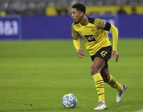 突尼斯主帅：埃斯特旺是涌现而出的天才，未来几年能争金球奖（突尼斯主帅盛赞埃斯特旺：天赋异禀，未来几年有望冲击金球奖）