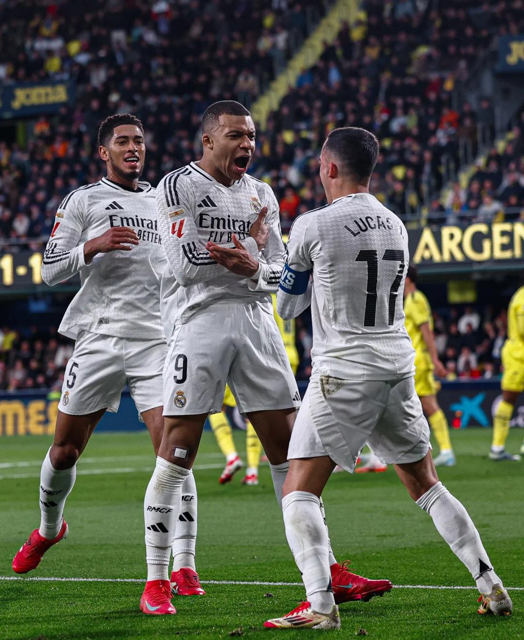 路易斯-迪亚斯本赛季德甲3次单场传射，同期五大联赛并列第一（德甲本赛季路易斯-迪亚斯已3场完成传射，同期五大联赛并列第一）