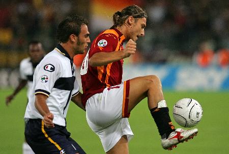 达洛特时隔19个月再度联赛破门，英超生涯首次在曼联主场进球（达洛特19个月后联赛再破门，英超生涯首度在老特拉福德建功）