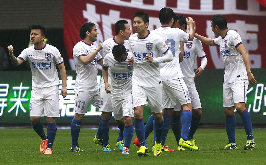 年终大战半决赛实时赛况：哈兰德暂落后C罗超1000票，姆巴佩领先凯恩（年终大战半决赛票选实况：哈兰德暂落后C罗逾千票，姆巴佩领先凯恩）