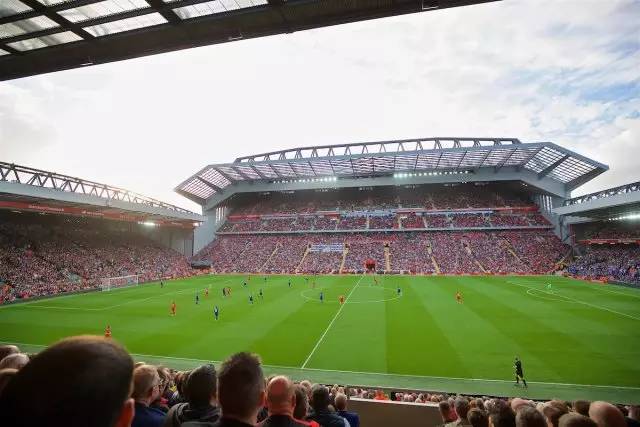 中超土帅成绩：韩鹏半程接手拿第5，曲刚半程接手未能保级（中超本土主帅成绩单：韩鹏半程接手升至第5，曲刚半程执教未能保级）