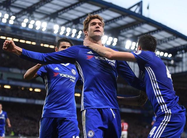 拜仁官方：穆西亚拉今天完成了部分单独训练