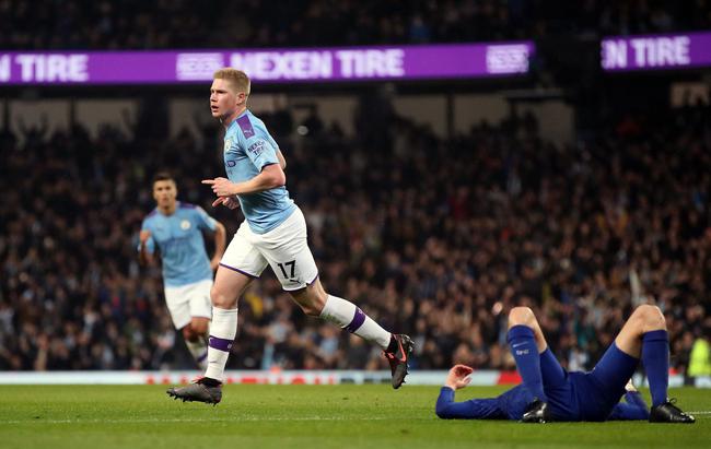 莫德里奇回忆热刺生涯，未能如愿加盟切尔西，反而成就皇马传奇