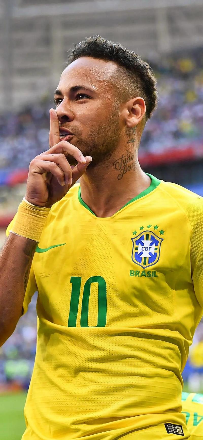 TA：索博斯洛伊的伤势不严重，他有希望出战热刺（TA：索博斯洛伊伤情不重，有望出战热刺）